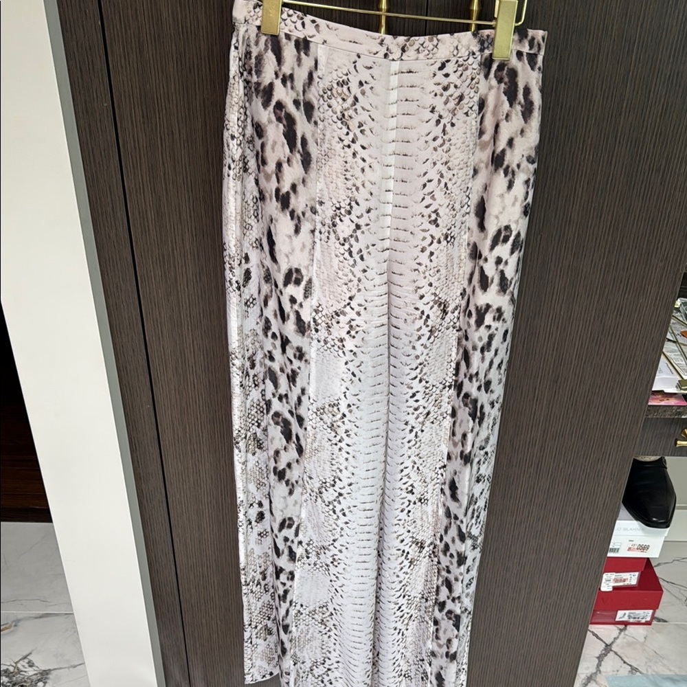 Haute Hippie Cream and Brown Wide Leg Pants - Picture 6 of 17